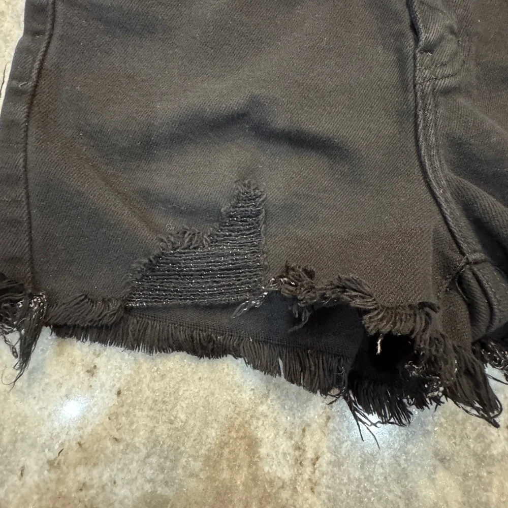 KanCan‎ 3/25 Jean Shorts Black Distressed Denim Ripped Frayed Cut Off